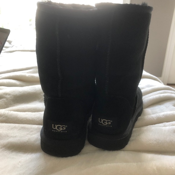 UGG Shoes - UGG Black Short Ugg Boots Classic